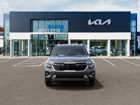 New 2026 Kia Seltos S AWD/4WD image 2
