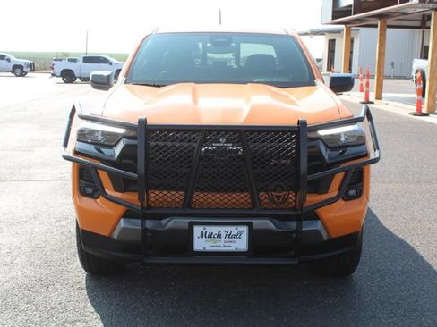 Used 2025 Chevrolet Colorado Z71 w/ Z71 Convenience Package 2 AWD/4WD image 10