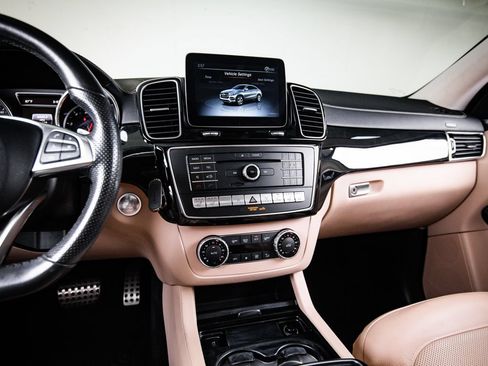 Used 2019 Mercedes-Benz GLE 43 AMG 4MATIC Coupe image 19