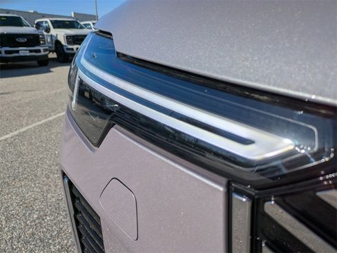 New 2026 Volvo XC90 B5 Core image 10