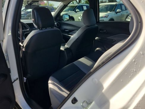 Certified 2023 Nissan Kicks SR w/ SR Premium Package FWD image 9