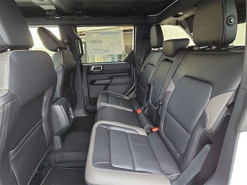 New 2025 Ford Bronco Outer Banks image 13