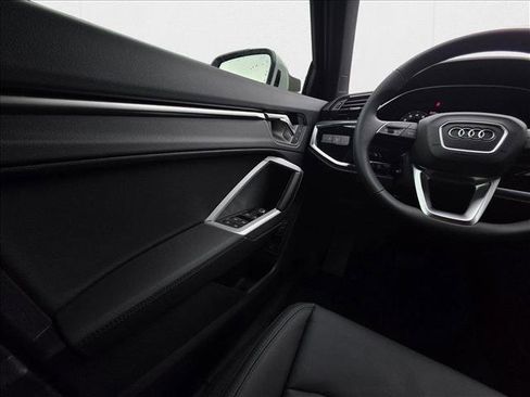 New 2025 Audi Q3 2.0T Premium w/ Convenience Package image 25