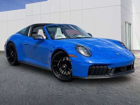 Certified 2026 Porsche 911 Targa 4 GTS AWD/4WD image 9