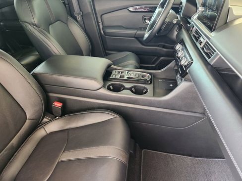 Certified 2025 Honda Pilot EX-L image 13