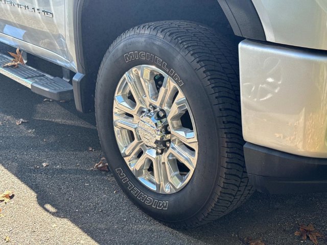 Used 2022 GMC Sierra 2500 Denali AWD/4WD image 4