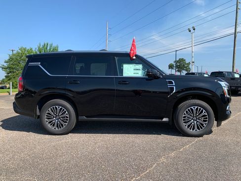 New 2026 Nissan Armada Platinum RWD image 2