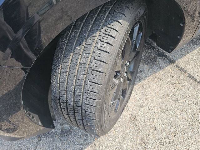 Used 2022 Kia Carnival SX FWD image 33