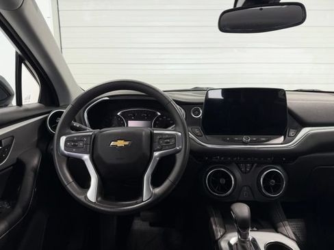 Used 2024 Chevrolet Blazer LT w/ Convenience Package FWD image 27