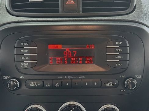 Used 2016 Kia Soul image 14