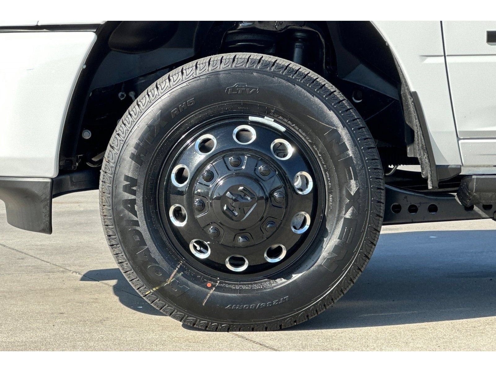 New 2026 RAM 3500 Laramie AWD/4WD image 26