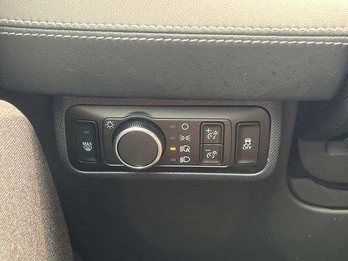 Used 2023 Ford Mustang Mach-E Premium AWD/4WD image 31