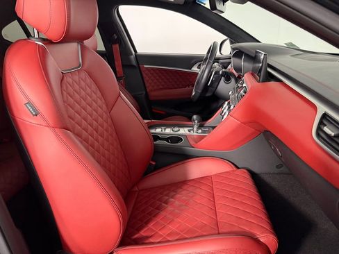 Used 2023 Genesis G70 3.3T w/ Sport Prestige Package image 35