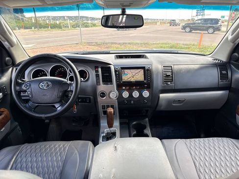 Used 2011 Toyota Tundra Limited w/ Memory Pkg AWD/4WD image 21