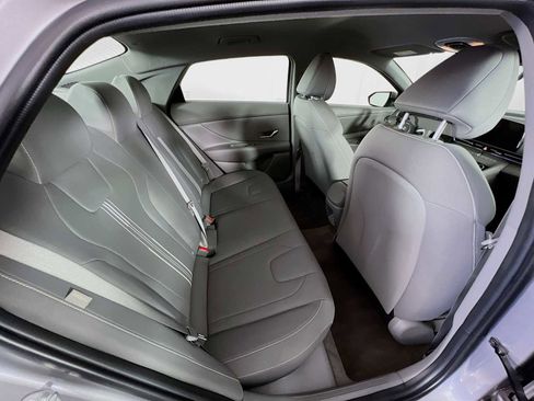 Used 2024 Hyundai Elantra SEL image 26