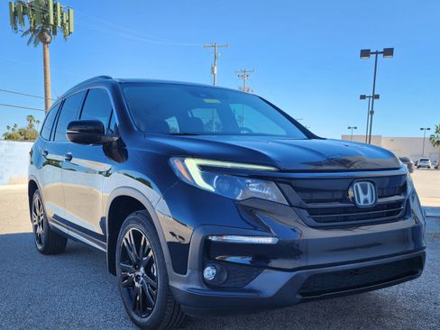 Used 2021 Honda Pilot Special Edition image 3
