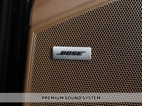 Used 2023 Porsche Cayenne Platinum Edition image 5