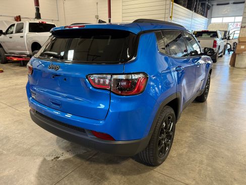 New 2026 Jeep Compass Latitude image 16