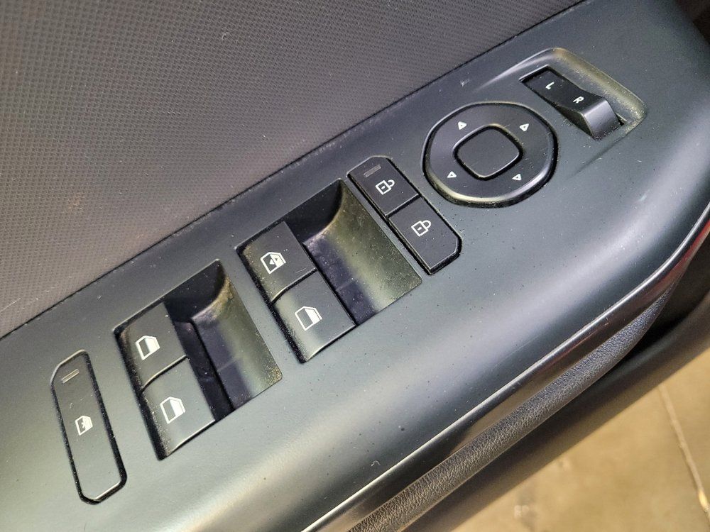 Used 2025 Kia K4 FWD image 27