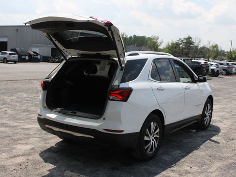Used 2024 Chevrolet Equinox Premier AWD/4WD image 7