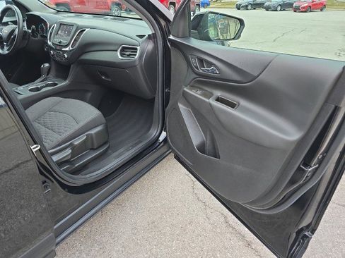 Used 2021 Chevrolet Equinox LT image 47