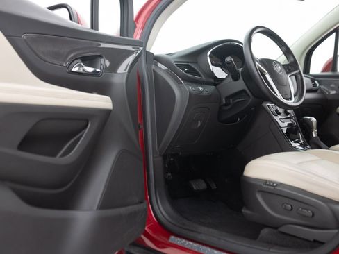 Used 2018 Buick Encore Essence w/ Experience Buick Package FWD image 26