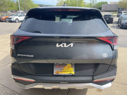 Used 2024 Kia Sportage LX FWD image 5