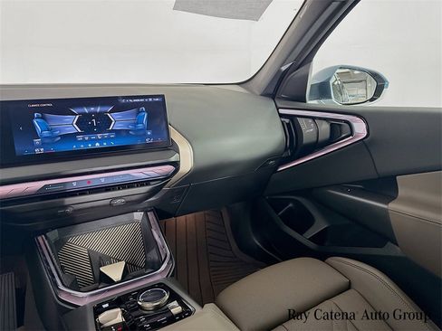 Used 2025 BMW X3 xDrive30i w/ Premium Package image 23