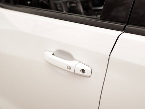 Used 2024 GMC Sierra 1500 Elevation image 34