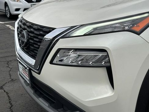 Certified 2023 Nissan Rogue SV image 8