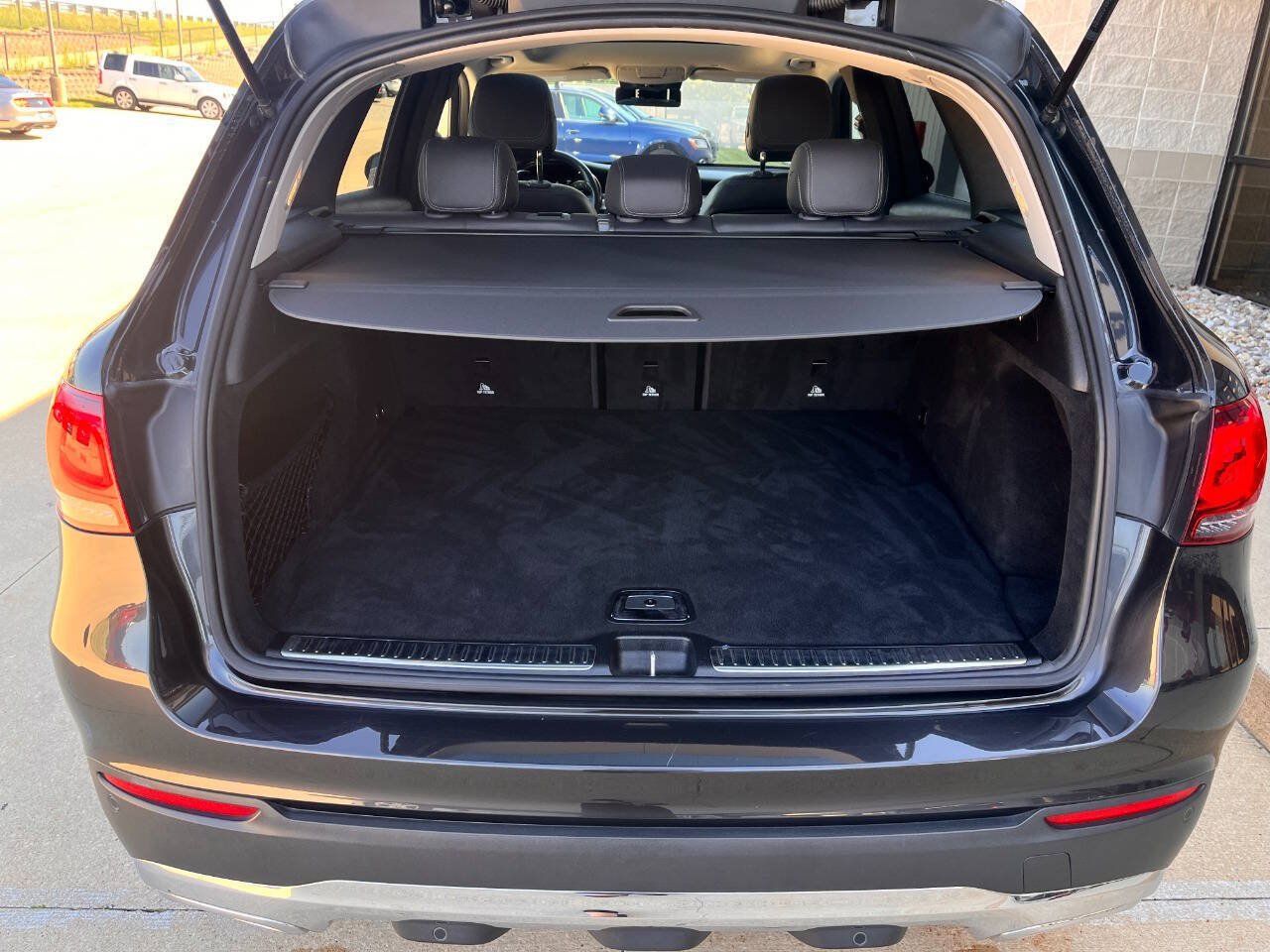 Used 2021 Mercedes-Benz GLC 300 4MATIC image 21