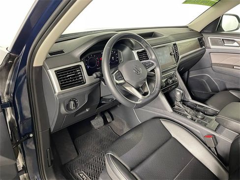 Used 2022 Volkswagen Atlas SE image 3