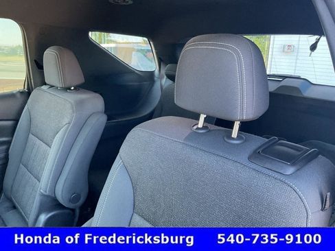 Used 2025 Chevrolet Traverse LT w/ Enhanced Driving Package FWD image 28