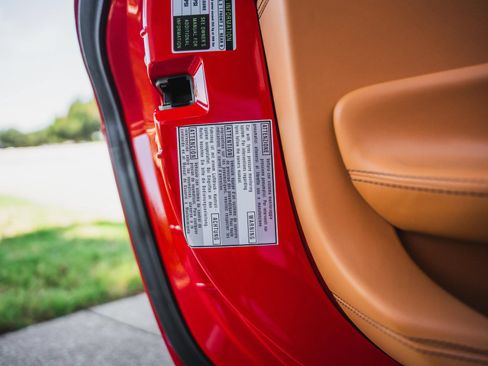 Used 2021 Ferrari F8 Tributo RWD image 59