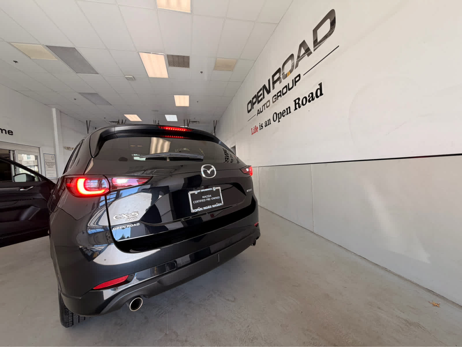 Certified 2024 MAZDA CX-5 AWD 2.5 S w/ Preferred Package image 11