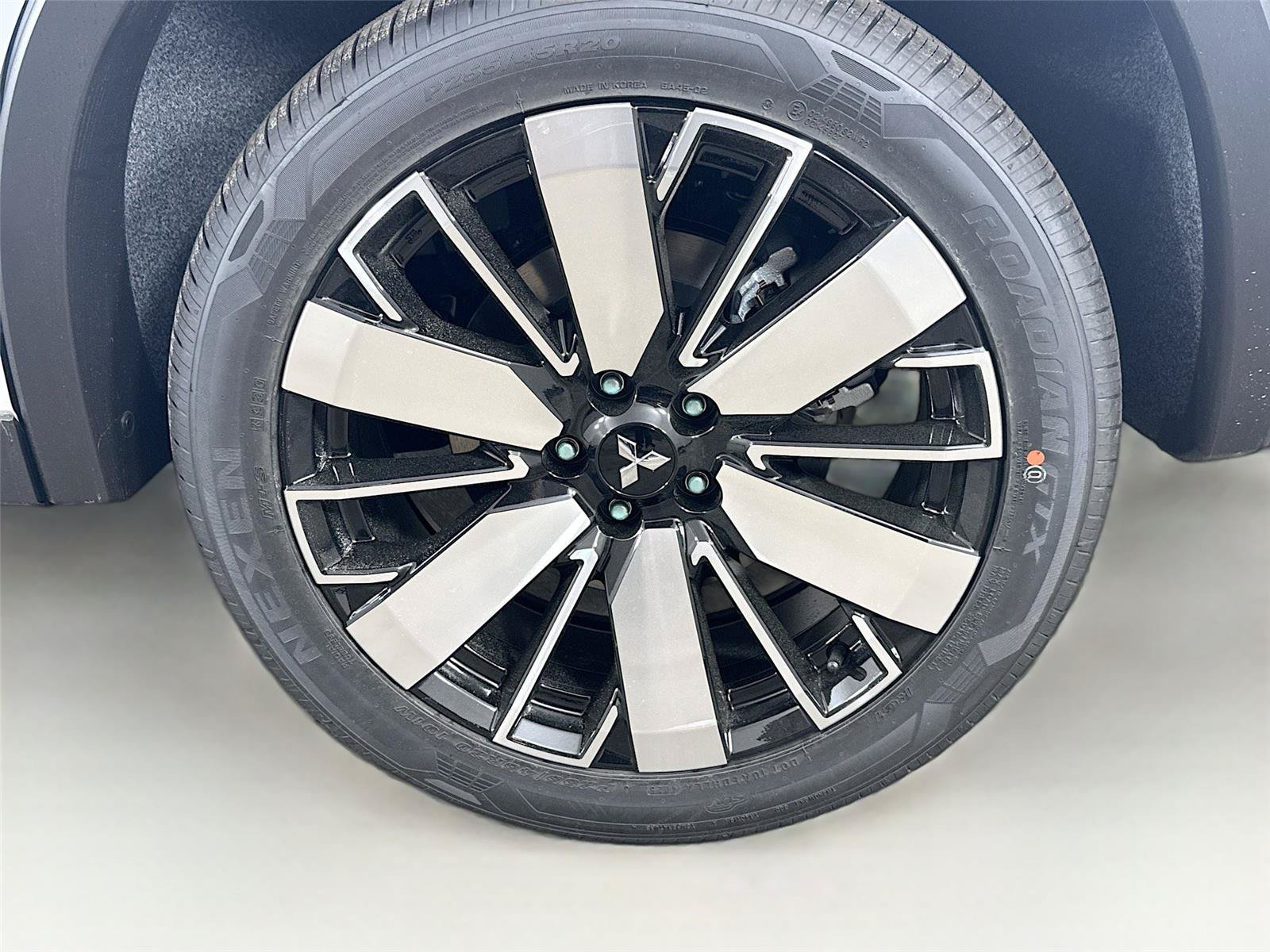 New 2026 Mitsubishi Outlander SE FWD image 28