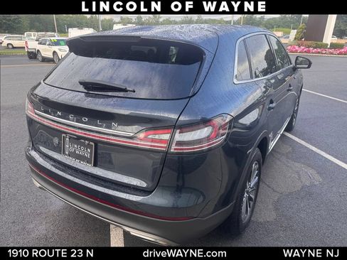 Certified 2022 Lincoln Nautilus Reserve AWD/4WD image 8