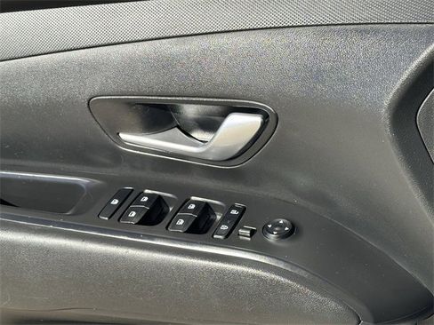 Used 2022 Hyundai Santa Cruz SEL image 25