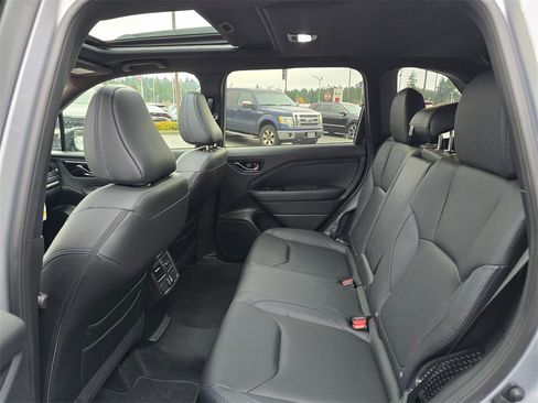 New 2025 Subaru Forester Limited image 10