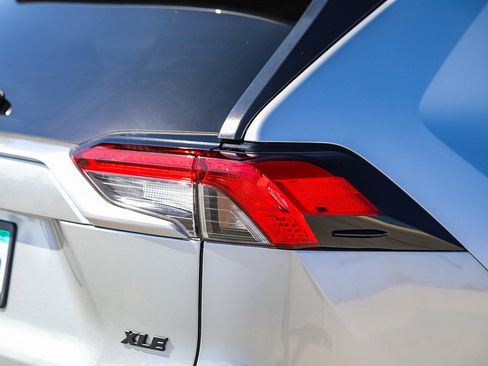 Used 2025 Toyota RAV4 XLE Premium w/ Weather Package FWD image 9
