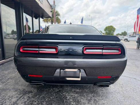 Used 2015 Dodge Challenger R/T Scat Pack w/ Leather Interior Group RWD image 11