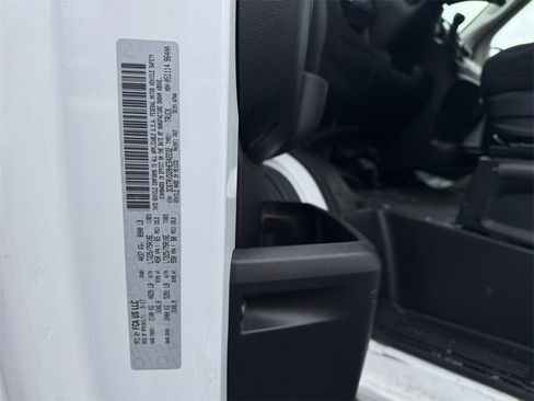 Used 2017 RAM ProMaster 2500 w/ Interior Convenience Group image 24
