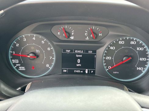 Used 2024 Chevrolet Equinox LS w/ Driver Confidence II Package image 10