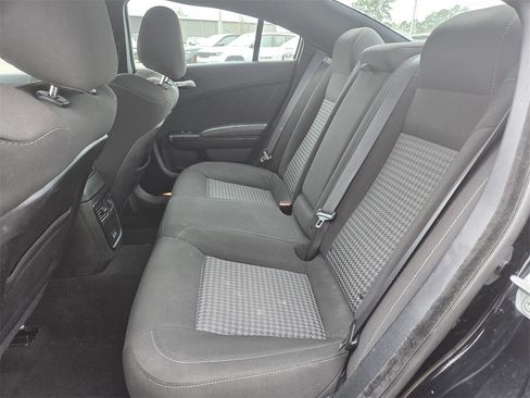 Used 2022 Dodge Charger GT w/ Blacktop Package image 16