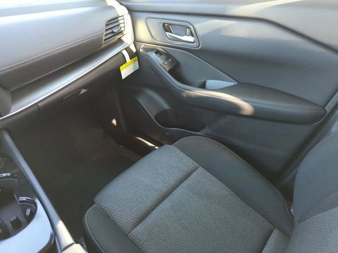 New 2026 Nissan Rogue SV FWD image 23