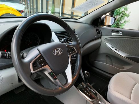 Used 2016 Hyundai Accent SE w/ Option Group 03 image 7