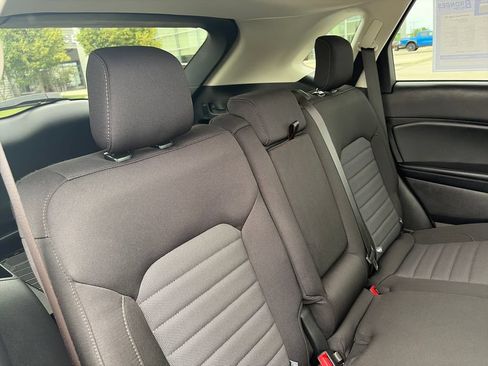 Used 2024 Ford Edge SE w/ Black Appearance Package AWD/4WD image 32