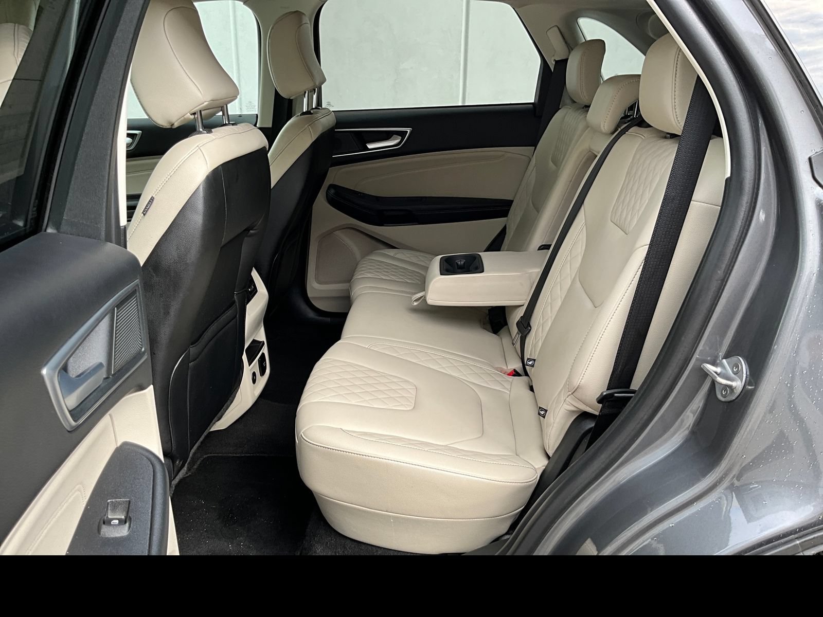 Used 2024 Ford Edge Titanium AWD/4WD image 10