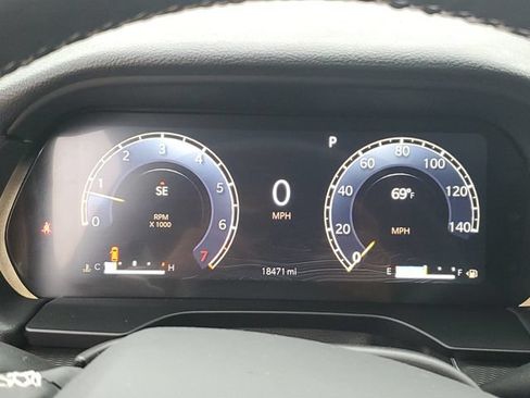 Certified 2024 Jeep Grand Cherokee Altitude AWD/4WD image 18