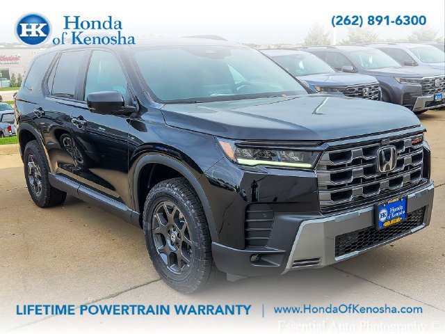 New 2026 Honda Pilot TrailSport image 3